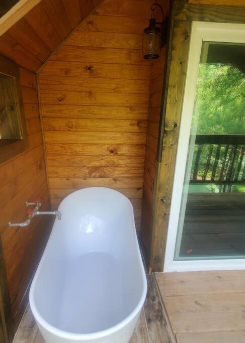 Waterfront Treehouse In A Magical Forest Waller Esterno foto